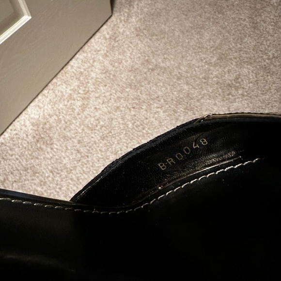 Authentic Louis Vuitton monogram heels - Picture 11 of 11